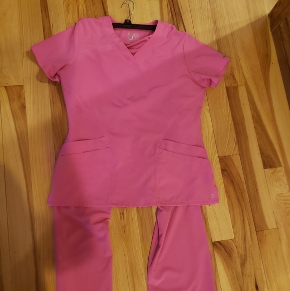 Barco Uniforms Other - Barco one yoga scrub set